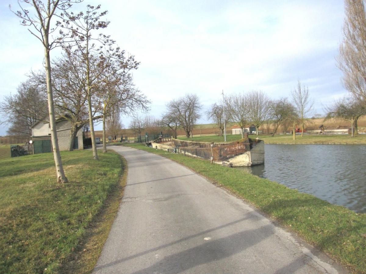 Maison En Location Fresnes Sur Marne Eksteriør bilde